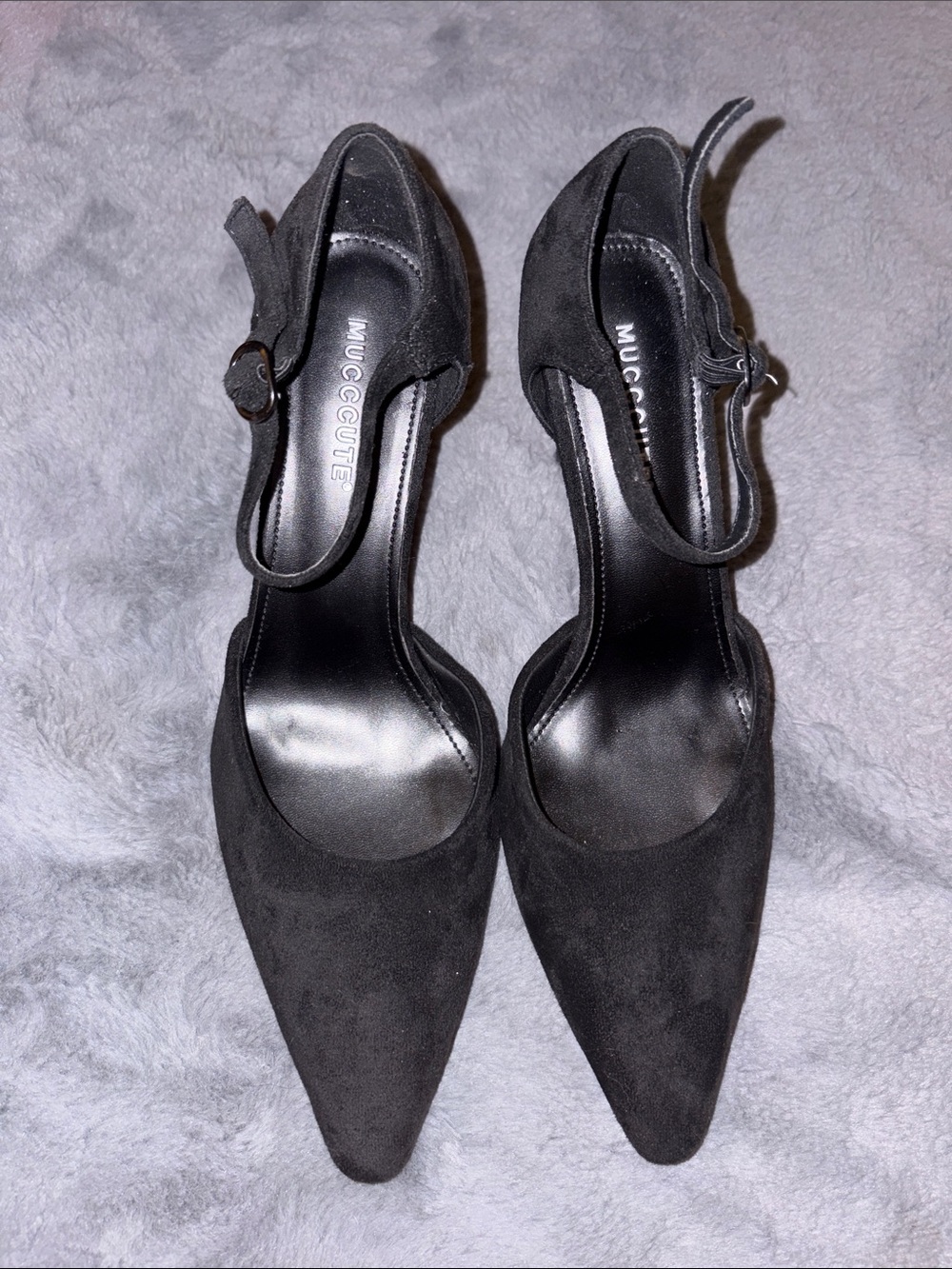 Mucccute Black Pointed Toe Ankle-Strap Heels